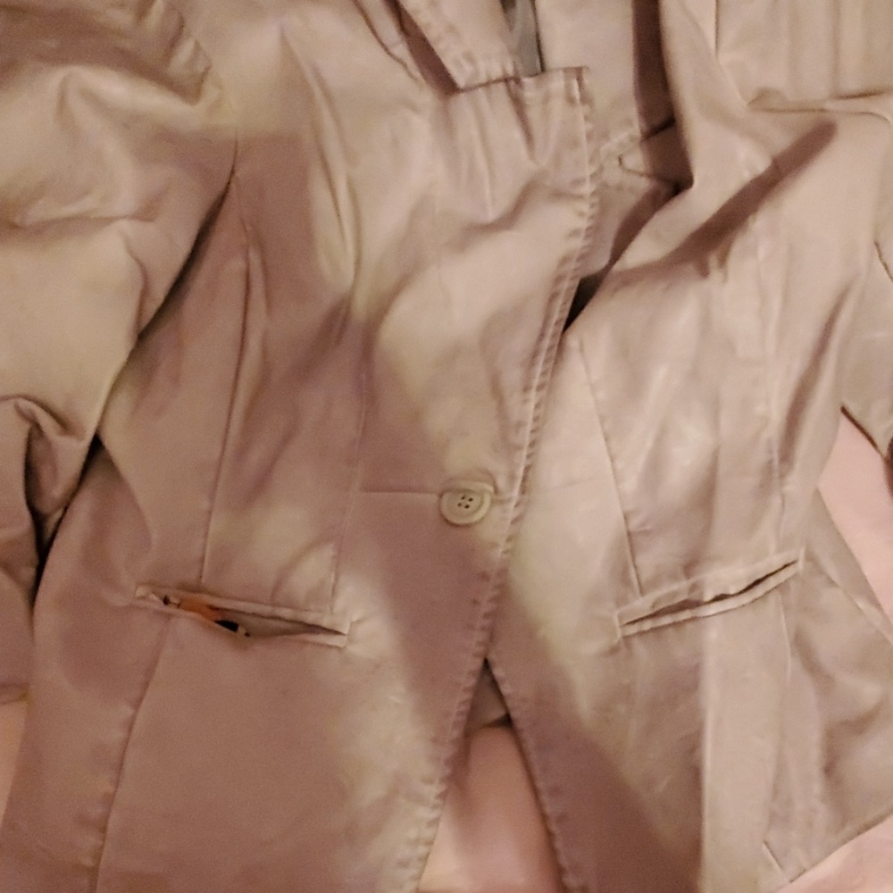 Cream jacket - Picture 2 of 4